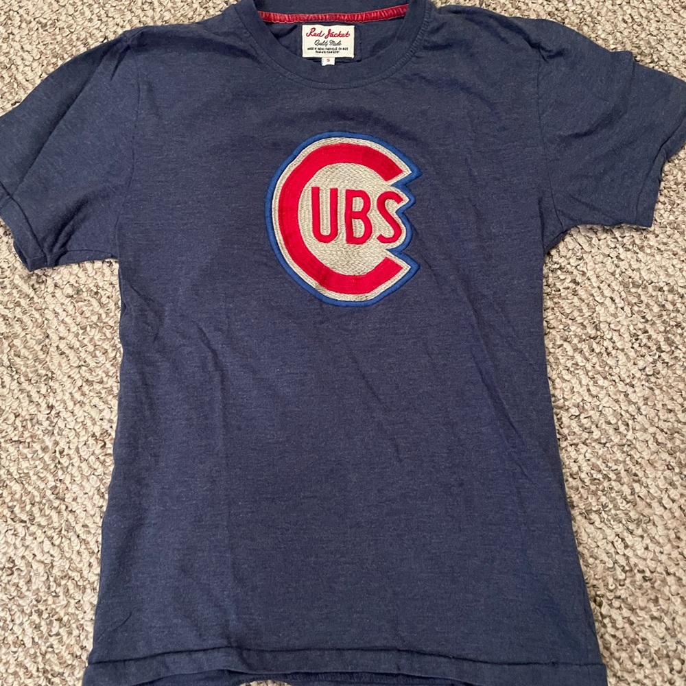 Women’s size small Cubs t-shirt